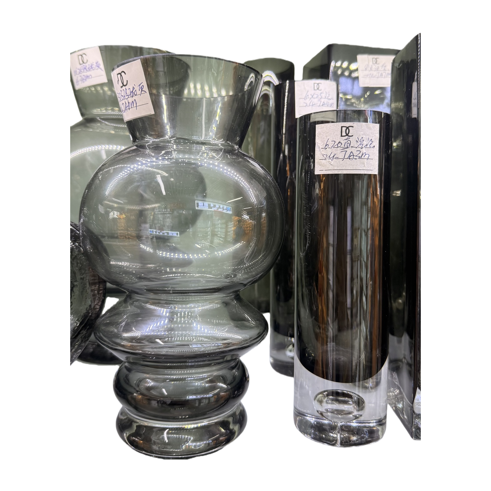 Transparent glass vase for living room flower arrangement decoration, high borosilicate heat-resistant and simple style Item Picture