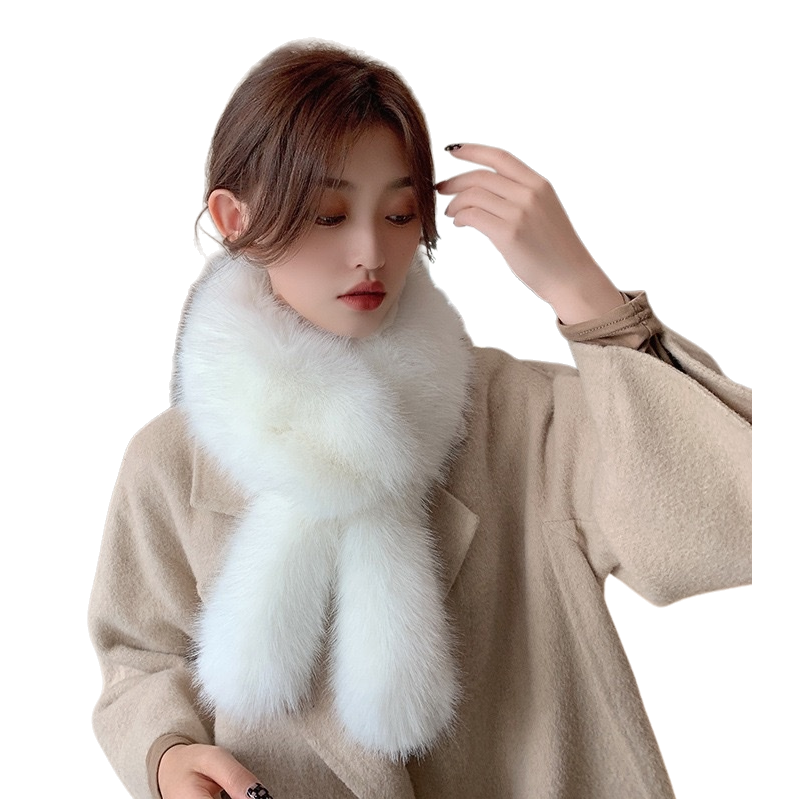 A thick and warm white plush scarf made of lambskin for women's daily use in autumn and winter Item Picture