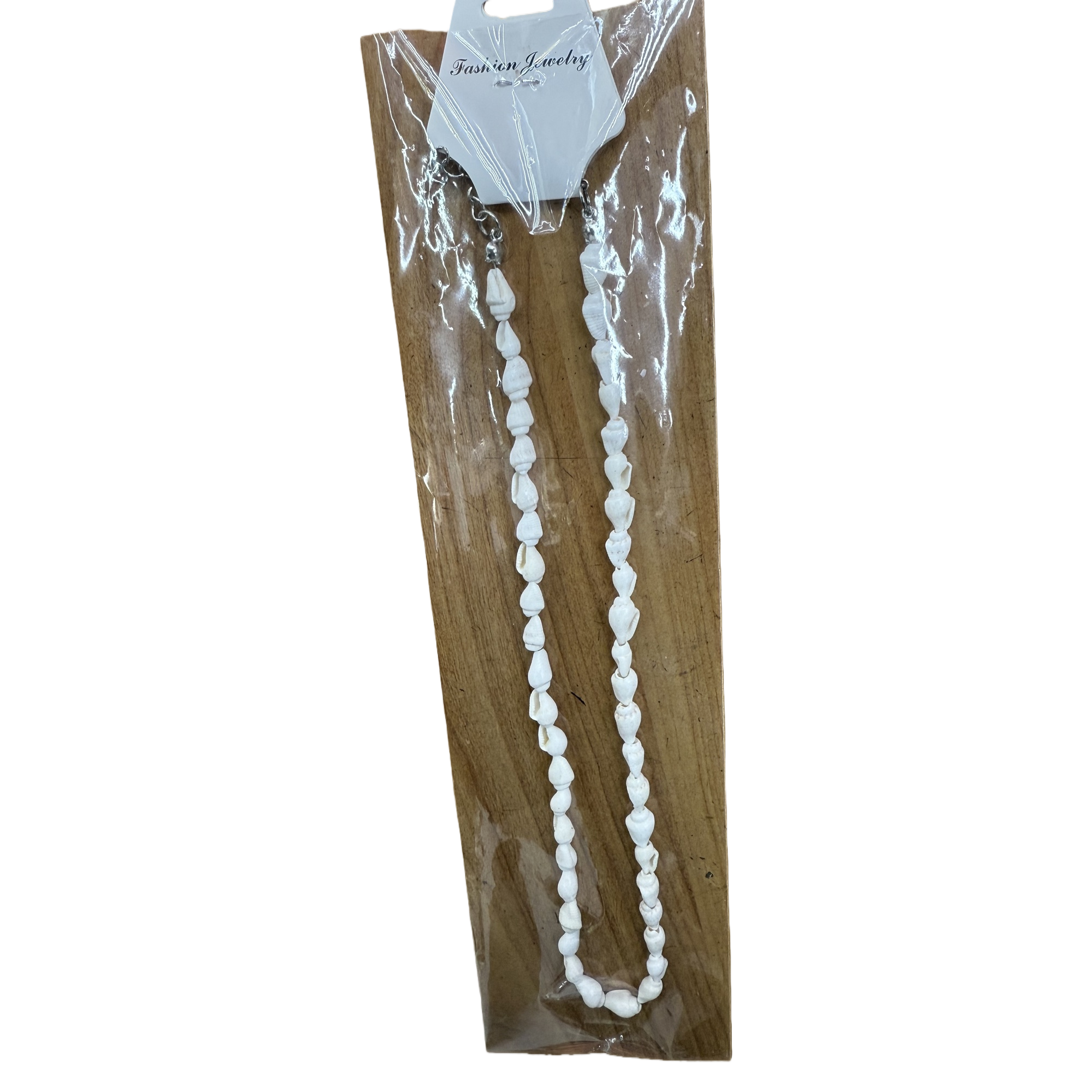 White shell necklace for women, natural mother-of-pearl round and lustrous collarbone chain Item Picture