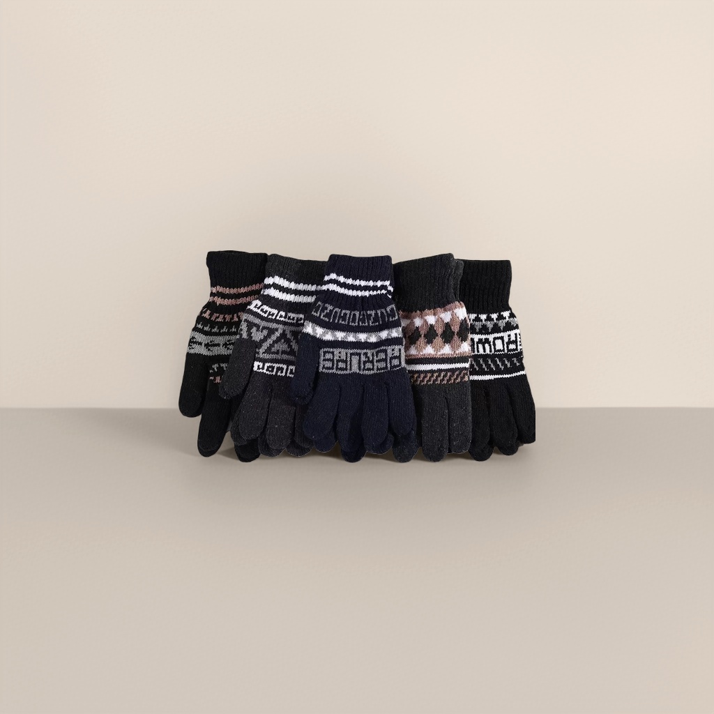 Knitted gloves, elastic, form-fitting, windproof and warm, suitable for both men and women, thin style Application Scenario