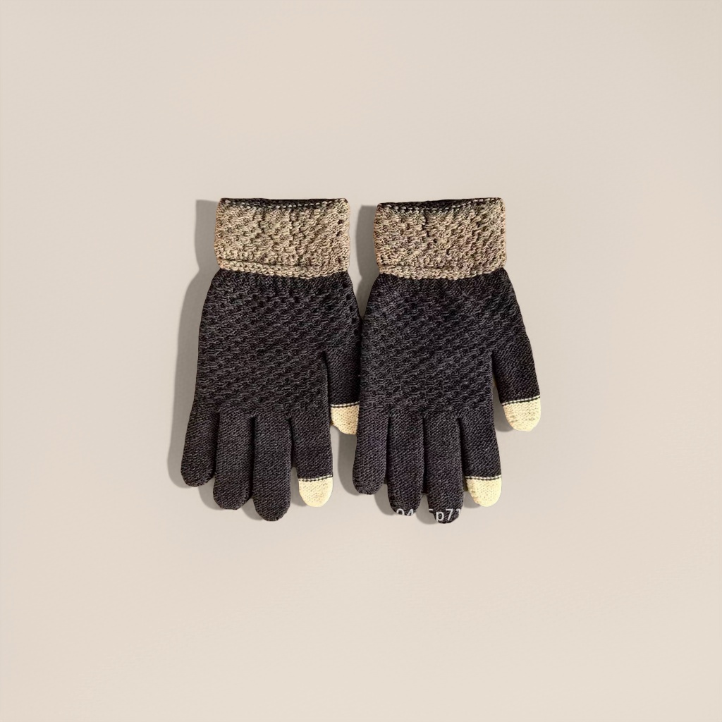 Knitted gloves with a velvet-like touch, elastic and slimming, suitable for women's commuting and cycling