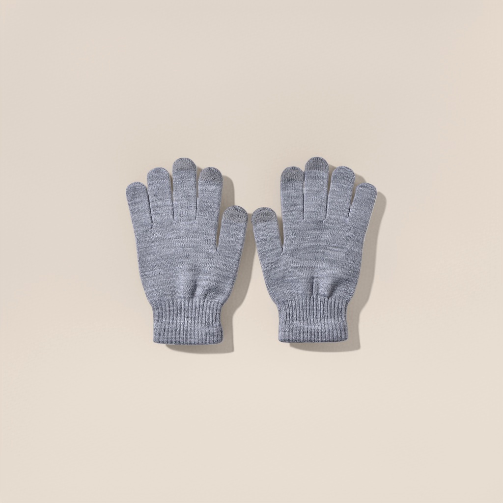 Red knitted gloves for women, warm and anti-slip woolen gloves for autumn and winter Application Scenario