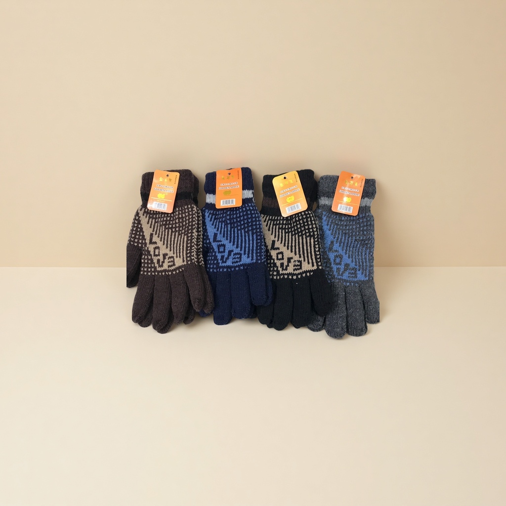 Knitted gloves made of wool blend with extended wrist cuffs for windproof and hand protection in winter
