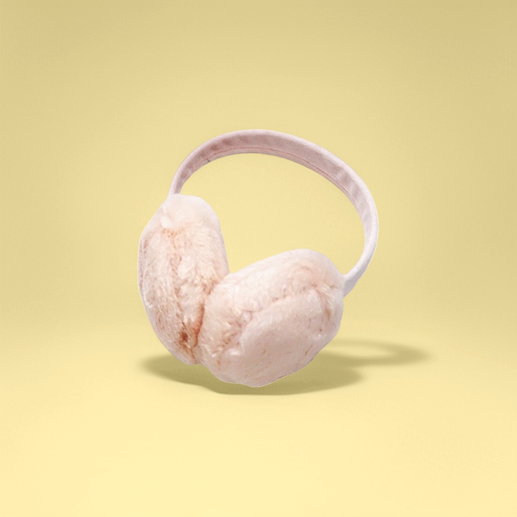 Pink plush ear muffs keep warm and protect against the cold. Cute and fluffy ear warmth for women in autumn and winter Application Scenario