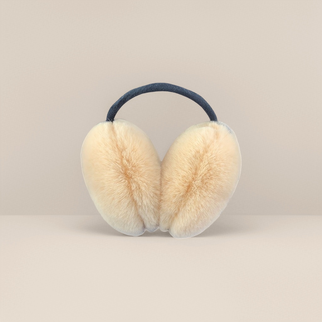 The plush ear cups are soft and skin-friendly, with thickened looped fur for keeping warm during outdoor cycling in winter