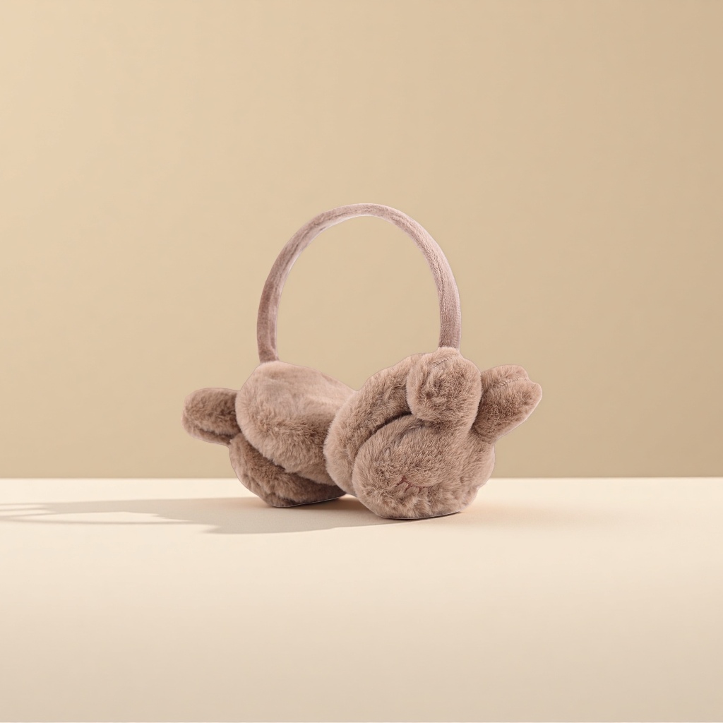 Plush rabbit-shaped ear cups are warm, cute and cartoonish knitted woolen ear tips Application Scenario