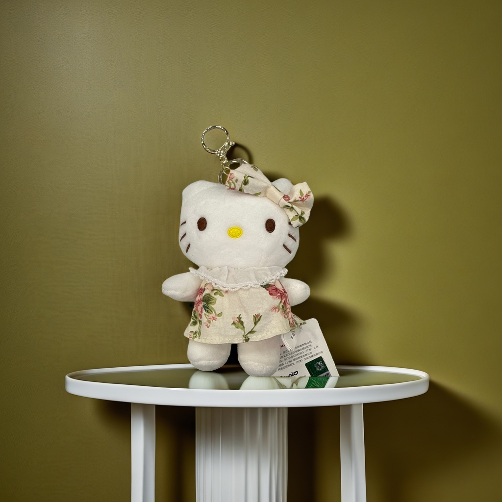 Hello Kitty正版授权毛绒玩偶可爱少女心抱枕礼物产品图