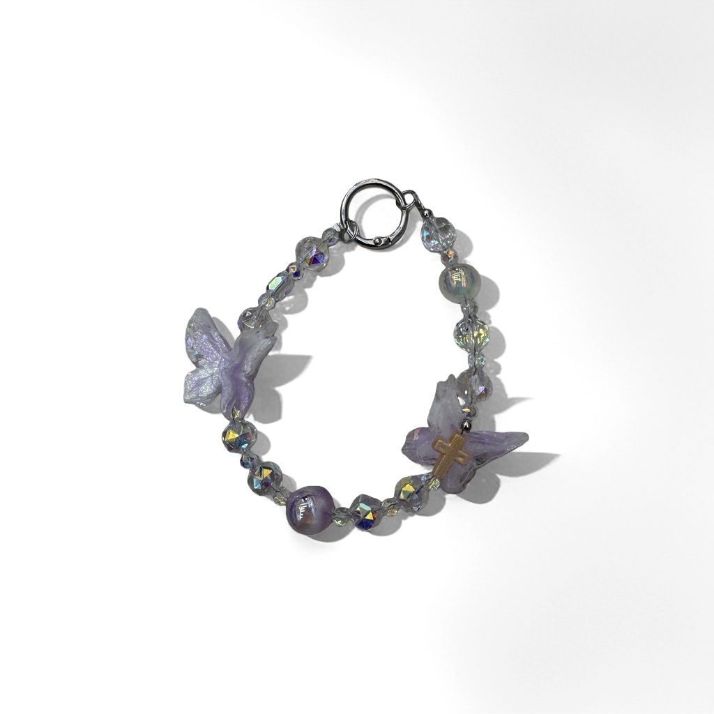 Crystal bead bracelet is a fashionable and versatile wrist accessory for women details Picture
