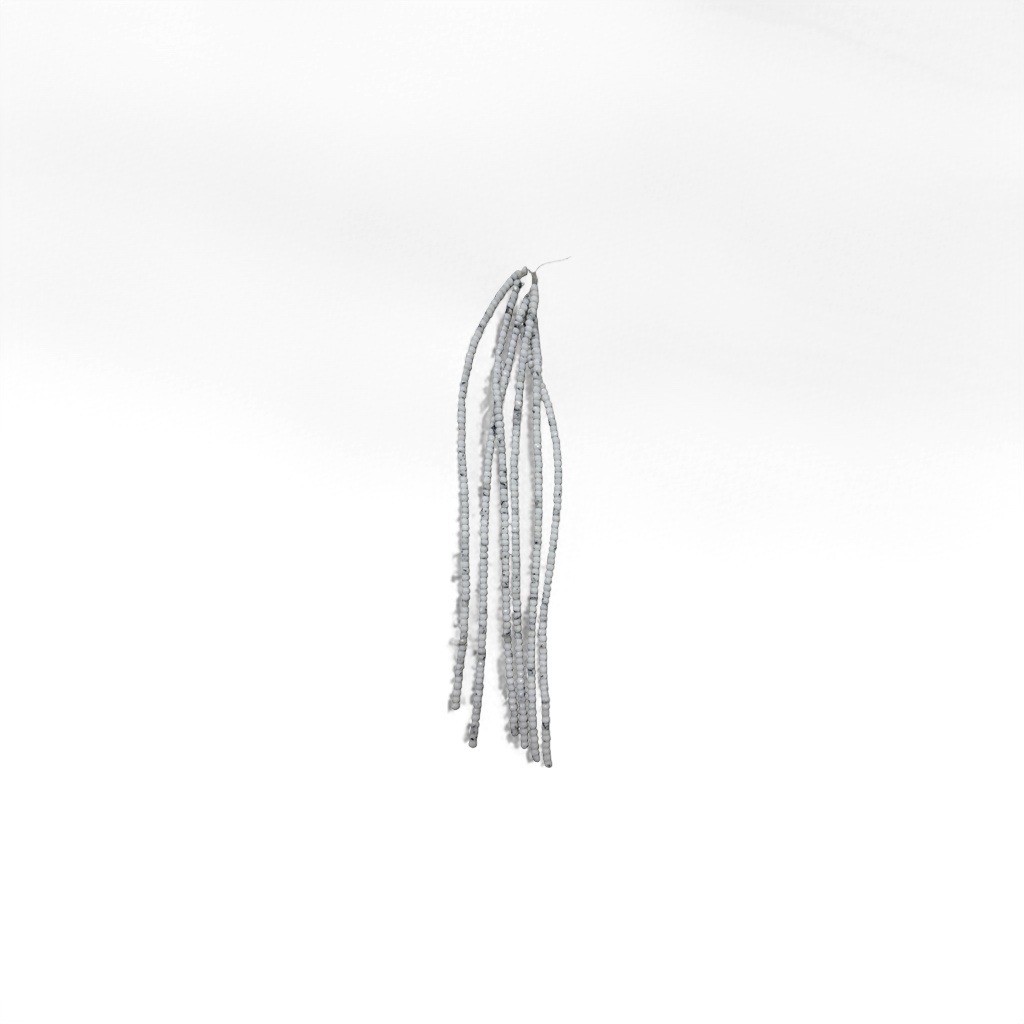 White pearl string hand-woven natural pearl necklace accessory details Picture