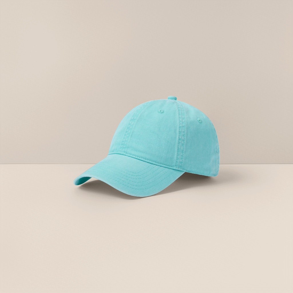 Light blue baseball cap, breathable and adjustable for both men and women Application Scenario
