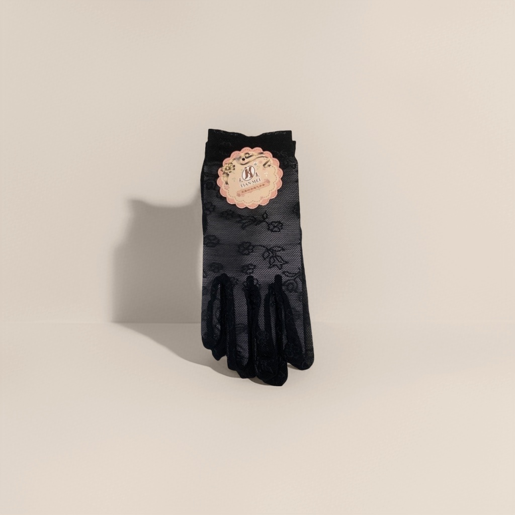 Black lace gloves are the main fashionable gloves for winter Application Scenario