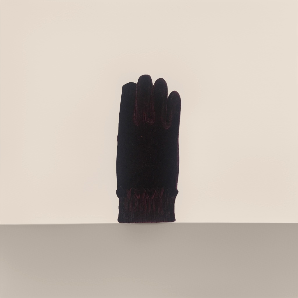 Deep purple suede women's warm gloves with a slim and anti-slip touch screen design Application Scenario