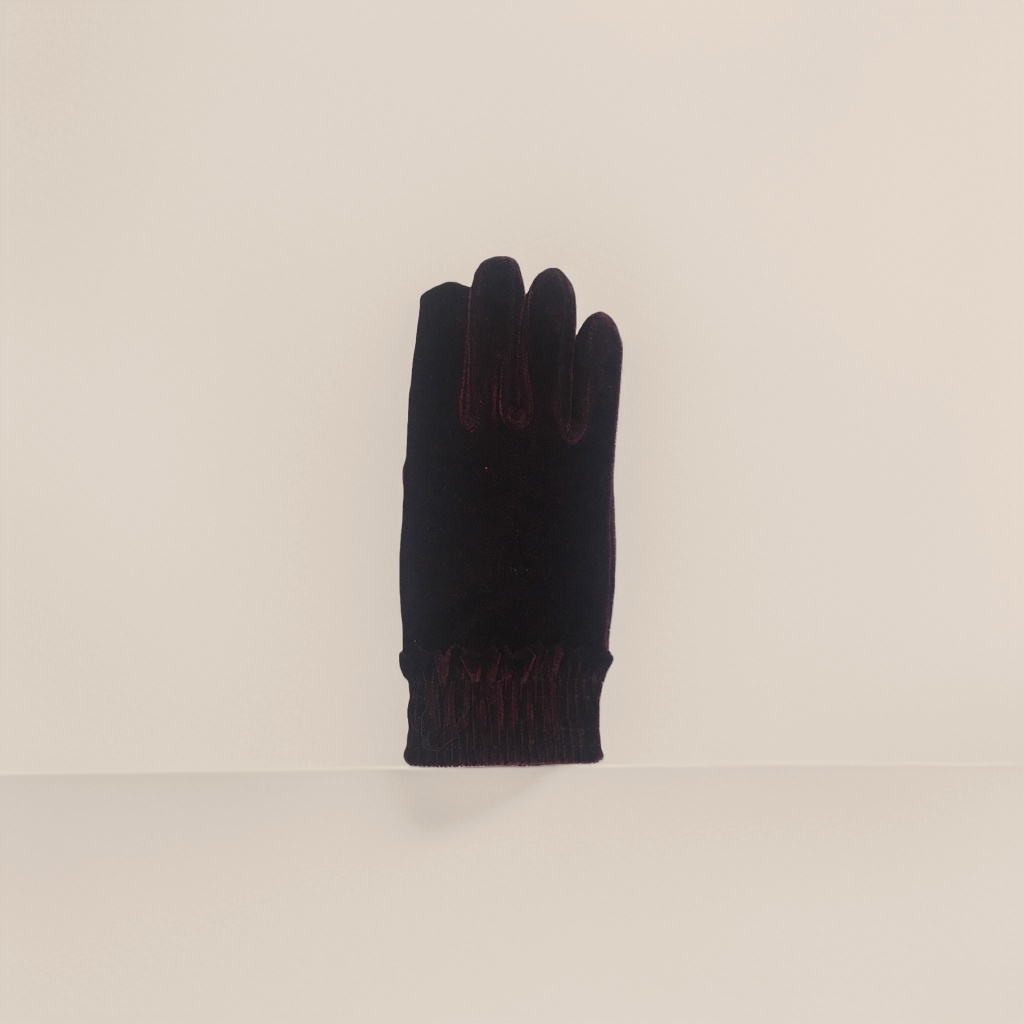 Deep purple suede women's warm gloves with a slim and anti-slip touch screen design details Picture