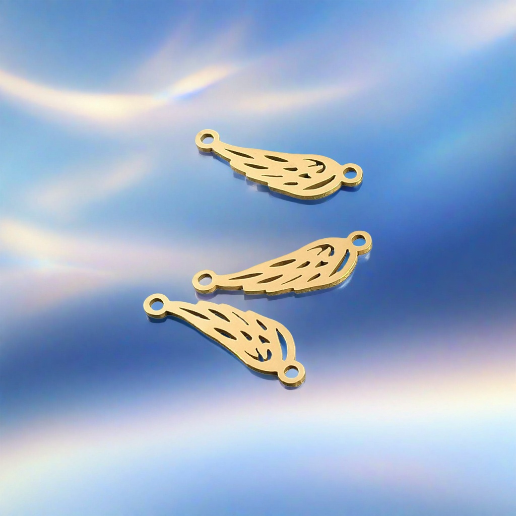 Metal wing-shaped decorative pieces, metal-textured wing pendant decorative ornaments Specification image