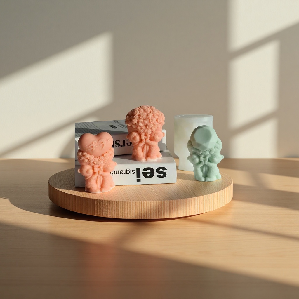 Pink and green cartoon character-shaped scented candles, indoor fragrance display gift box set Specification image