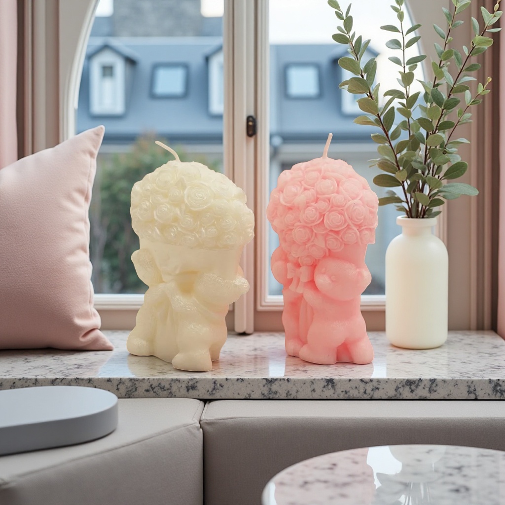 Bear-shaped scented candles are cute and fun home decoration candles