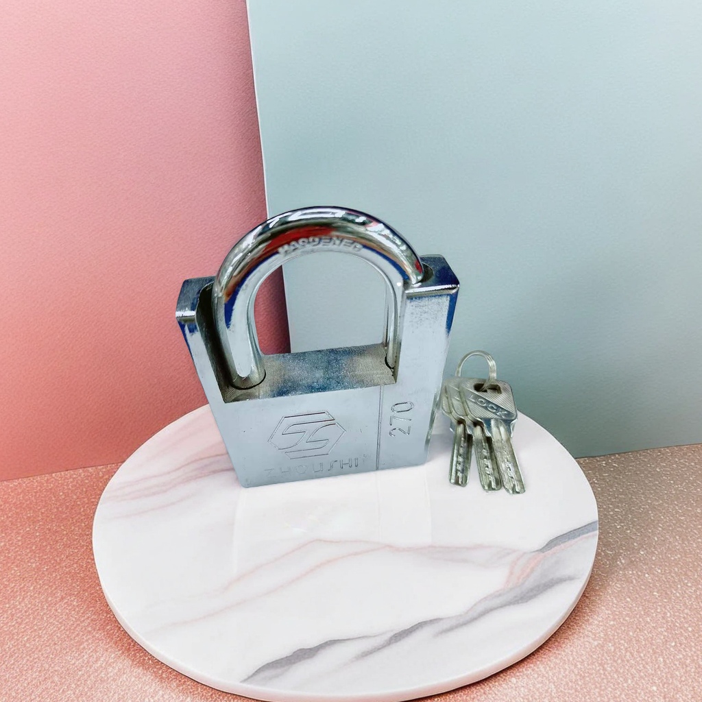 Metal padlock, anti-theft and durable hanging lock, home, office and warehouse door lock details Picture