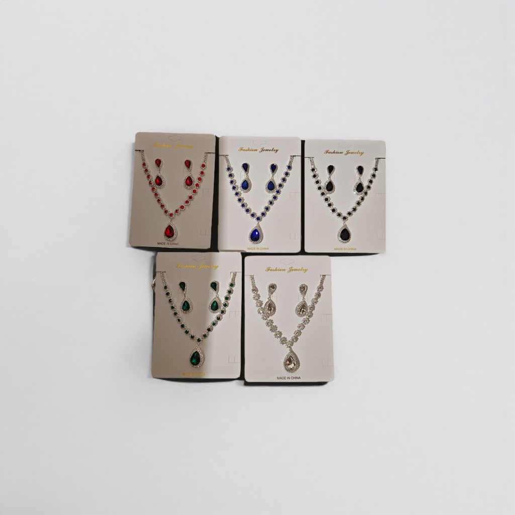 Fashionable jewelry necklace earrings set, elegant and versatile women's accessories details Picture