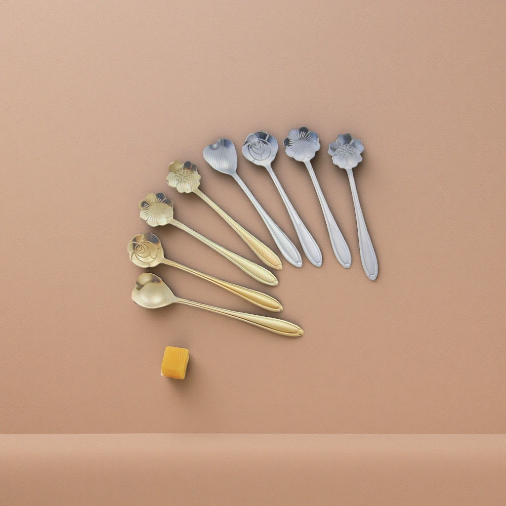Decorative metal spoons, home ornaments, tableware, creative kitchen utensils