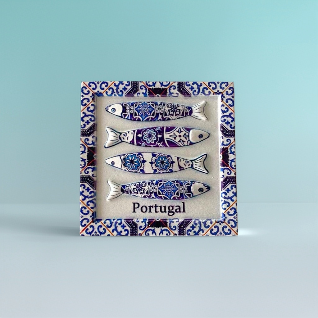 Portuguese-style ceramic fish fridge magnets with four painted fish magnetic stickers Application Scenario