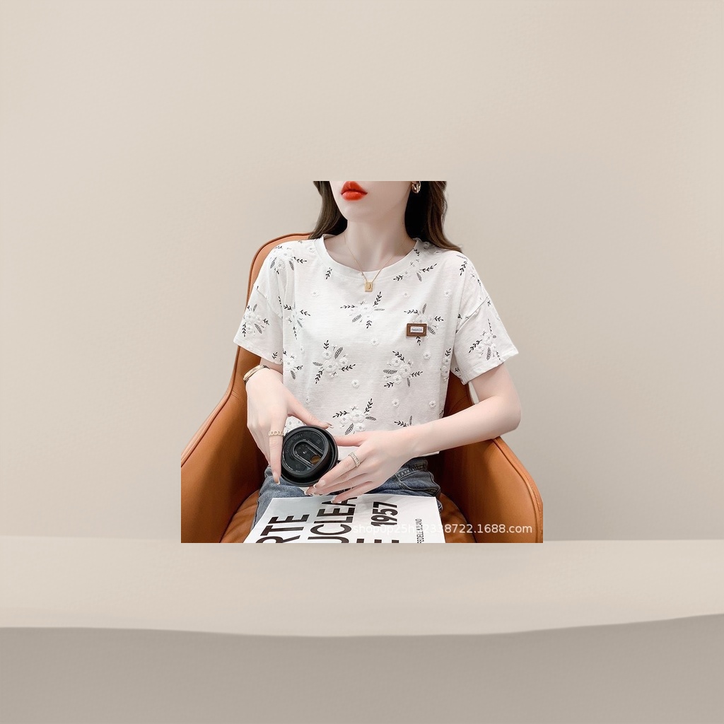 女式T恤实物图