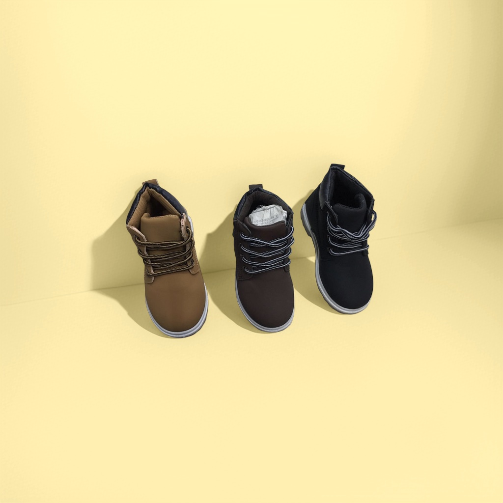 Three pairs of high-top shoes in black, white and grey are available for both men and women. They are casual sneakers details Picture