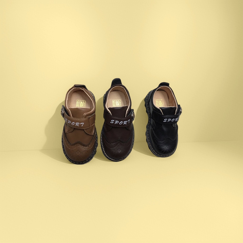 Three pairs of children's leather shoes, brown, dark brown, black, SPORT letter style with brand label
