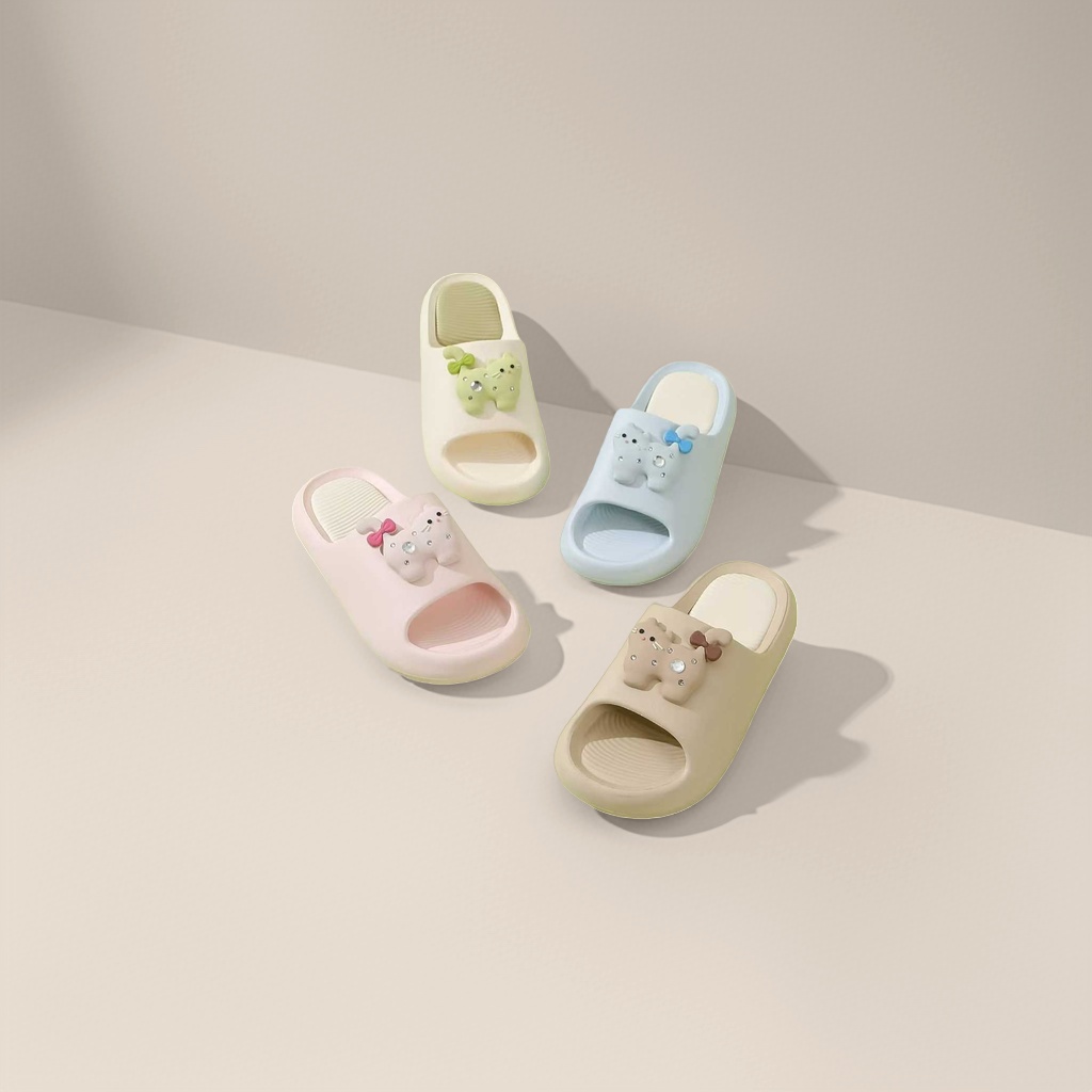 Cute cartoon-decorated cotton slippers, comfortable and warm home slippers, suitable for both women and men details Picture