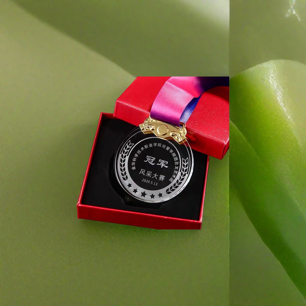 Custom-made high-precision zinc alloy gold-plated MEDALS, 50mm round for event award ceremony commemoration Application Scenario