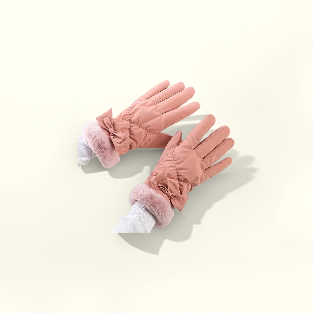 Pink bow plush gloves, thickened and warm, autumn and winter women's gloves Application Scenario