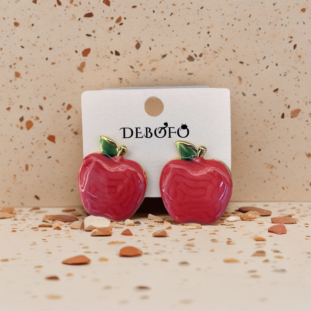 Red apple-shaped earrings are fashionable and cute fruit-style earrings details Picture
