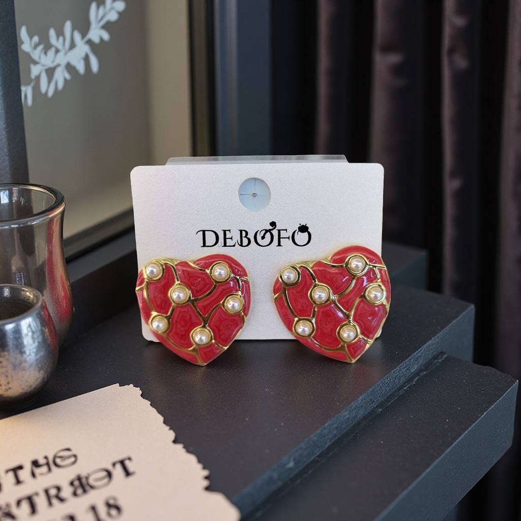 Red heart-shaped pearl stud earrings are fashionable and simple earrings that are versatile for ladies details Picture