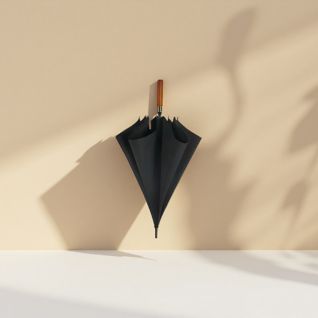 Black fully automatic all-weather umbrella, waterproof, sun-proof, wind-resistant, portable folding long handle Application Scenario