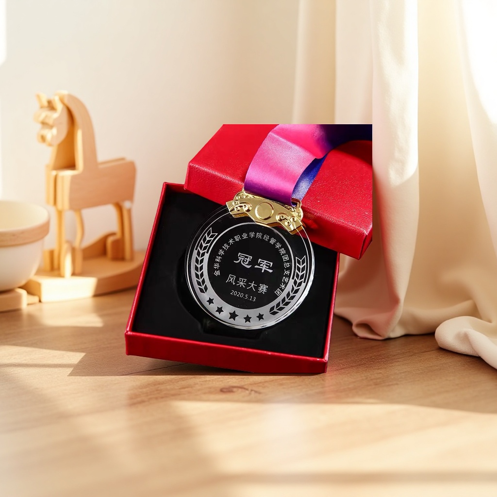 Medal + Medal 214444150 details Picture