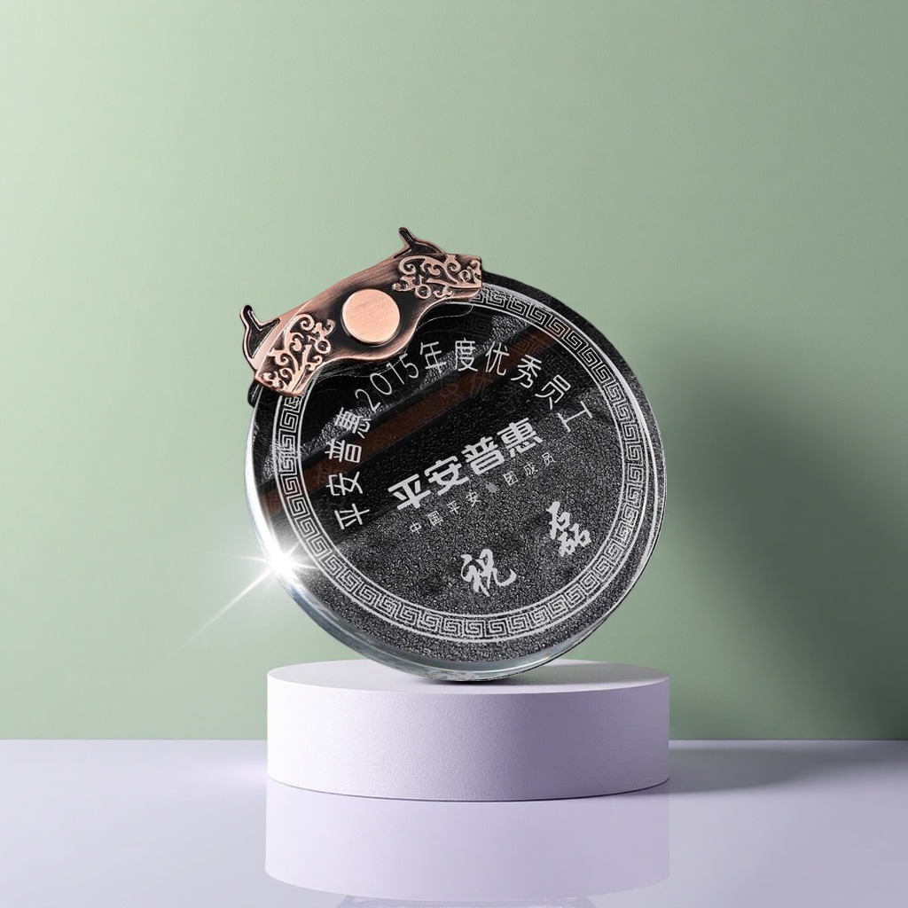 Customized souvenirs for the award ceremony with acrylic gold-plated crystal MEDALS Application Scenario