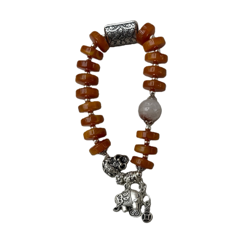 The 925 sterling silver women's bracelet features a fashionable and light luxury design, making it suitable for daily commuting outfits Item Picture