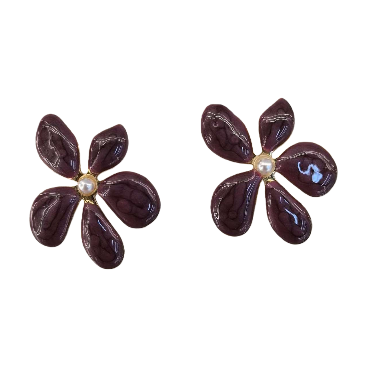 والأقراط الأرجوانية هي من الأقراط Item Picture