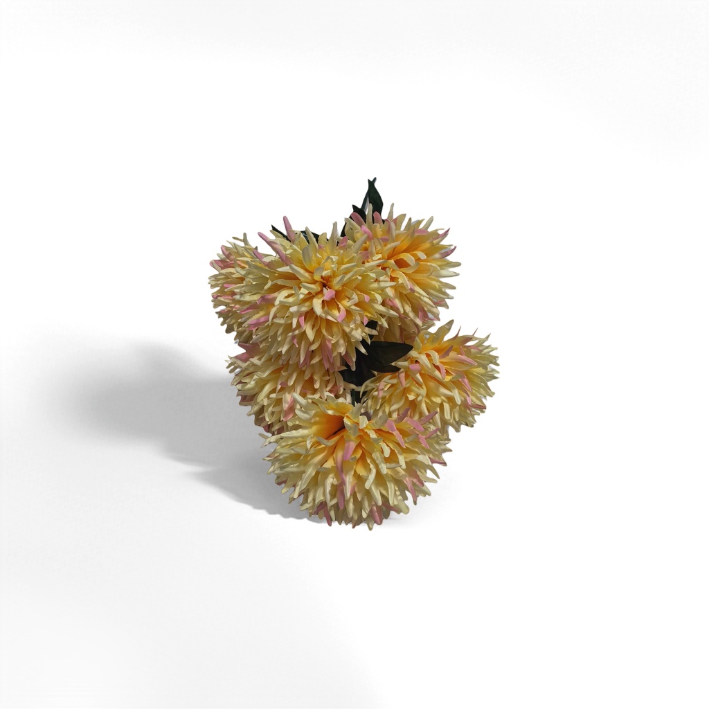 Yellow and pink alternating chrysanthemum bouquets are delivered as birthday and festival gifts Application Scenario