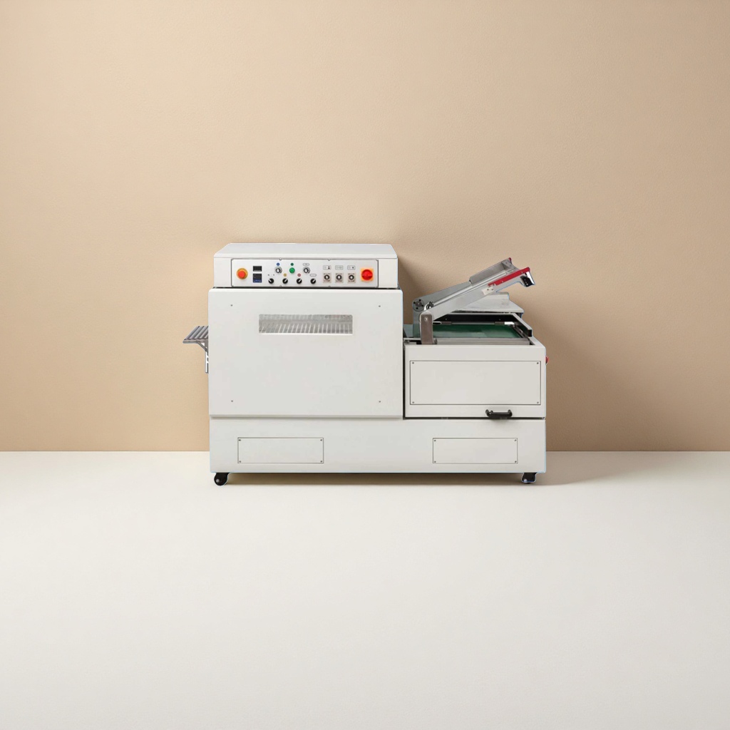 Continuous sealing and cutting heat shrink packaging machine equipment is an automated packaging machine details Picture