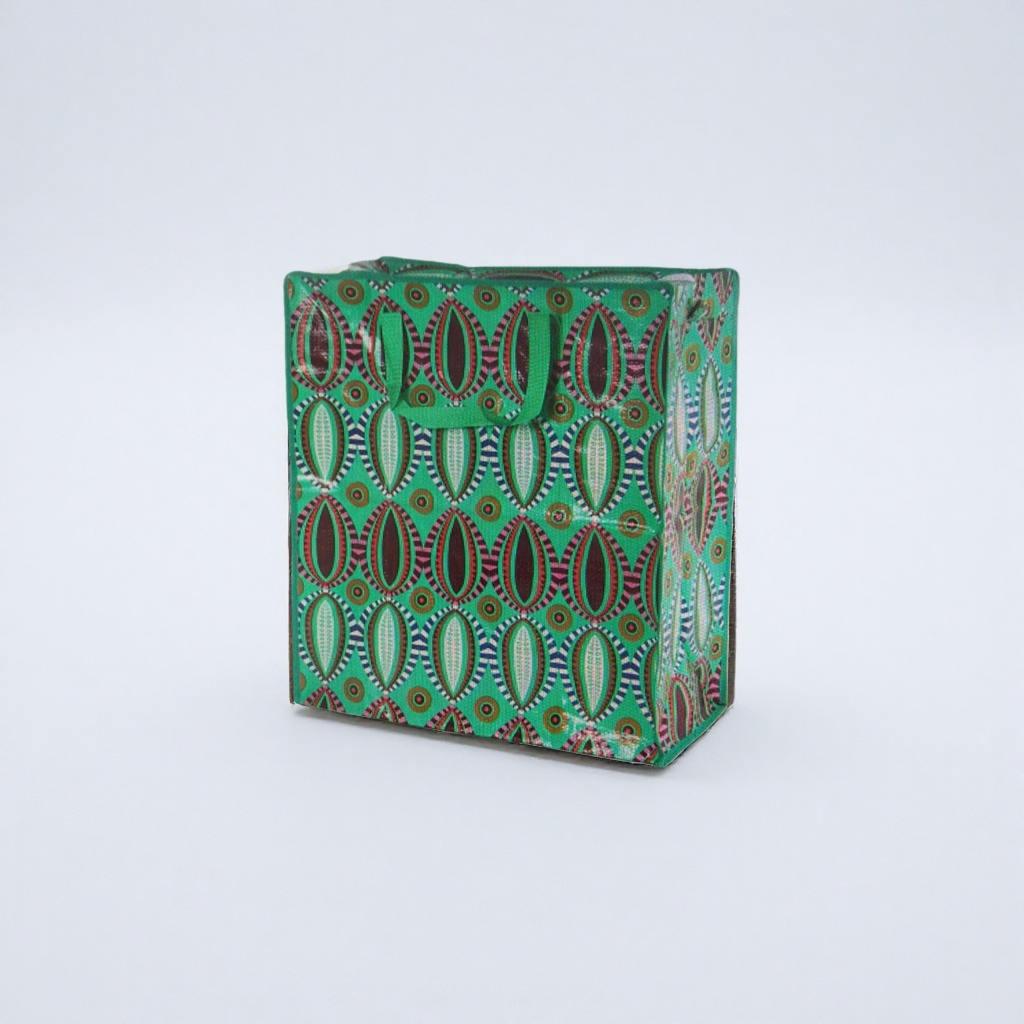 Green-patterned woven bags, thickened, durable and environmentally friendly shopping bags Specification image
