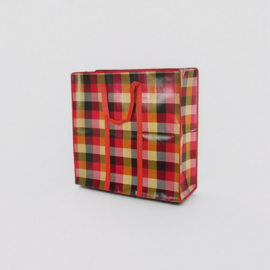 The checkered pattern handbag is a fashionable, simple and eco-friendly shopping bag Application Scenario
