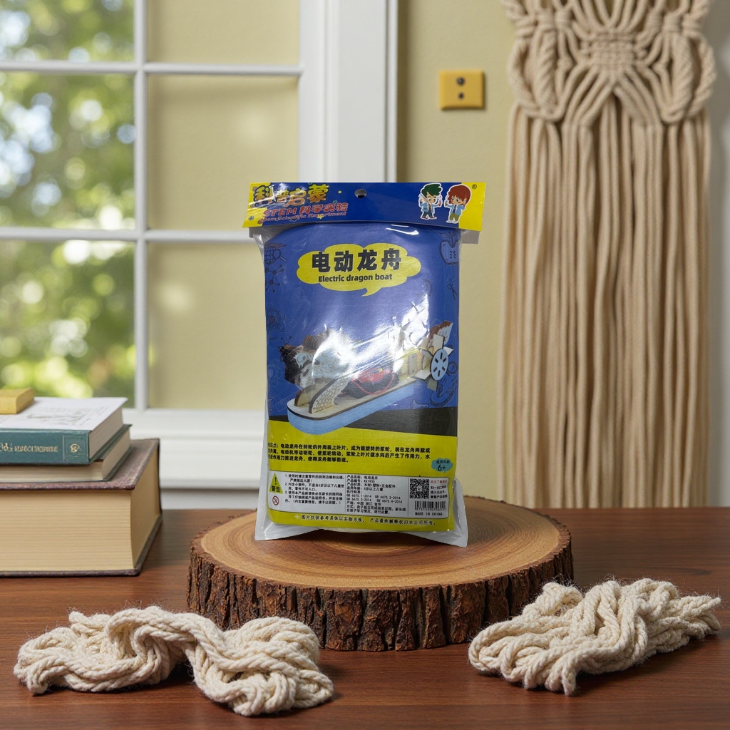 The electric dragon boat toy set comes with a special packaging bag and can remotely control the water simulation dragon boat Application Scenario