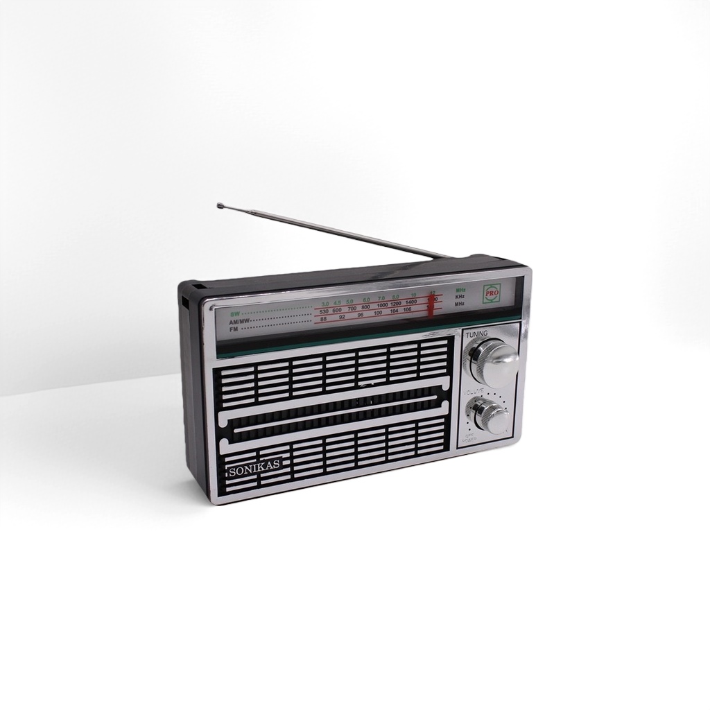 便携式收音机 FM AM 数字调频 电池供电 老式怀旧款