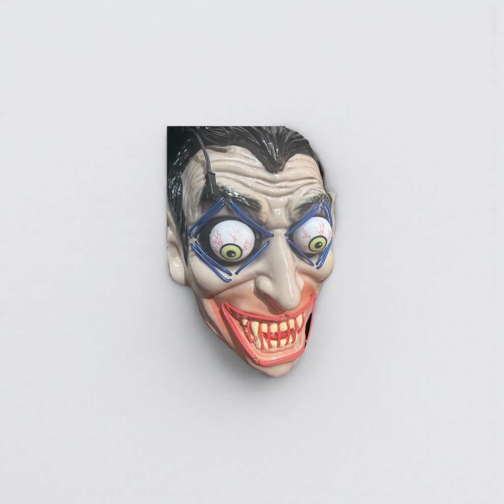 The horror mask made of PVC soft rubber is lightweight and breathable as a Halloween party prop