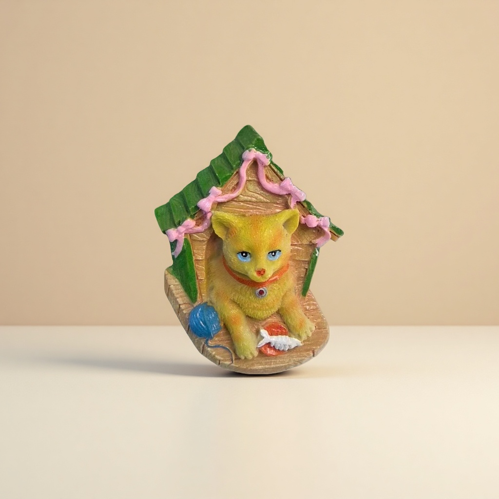 黄色猫咪造型猫屋摆件 可爱萌宠家居装饰冰箱贴冰箱贴海洋金属贴片冰箱贴