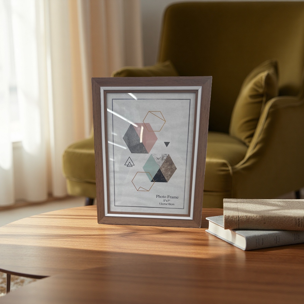 Simple Nordic-style wooden photo frames for living room and bedroom decoration, wall-mounted photo frames Application Scenario
