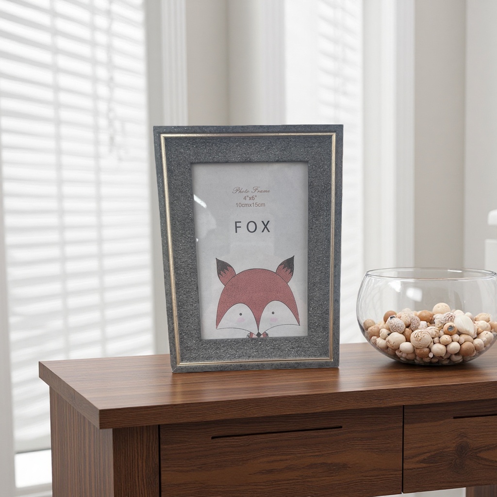 A 6-inch wooden photo frame with fox pattern, suitable for both wall and display, is a creative home decoration Application Scenario