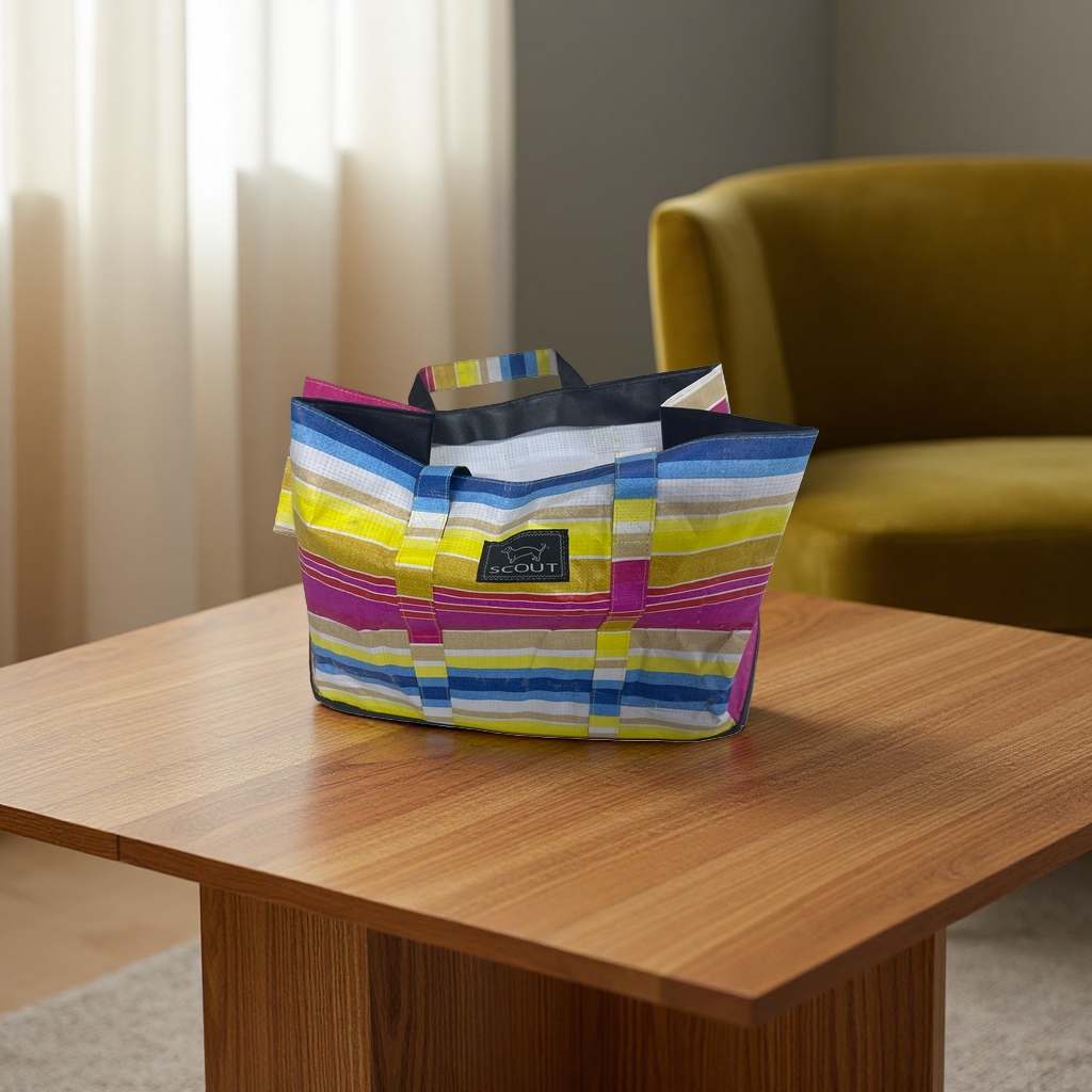 Colorful striped handbag is a fashionable and versatile large-capacity commuting handbag for women details Picture