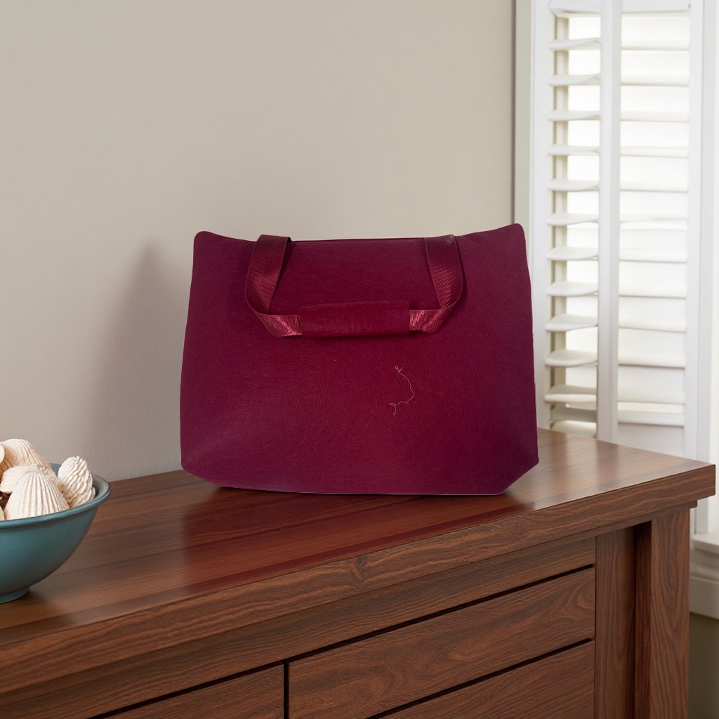 حقيبة يد حمراء، سيدة Specification image