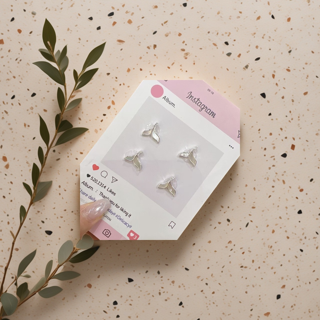Silver petal-shaped stud earrings are fashionable and simple women's earrings Application Scenario